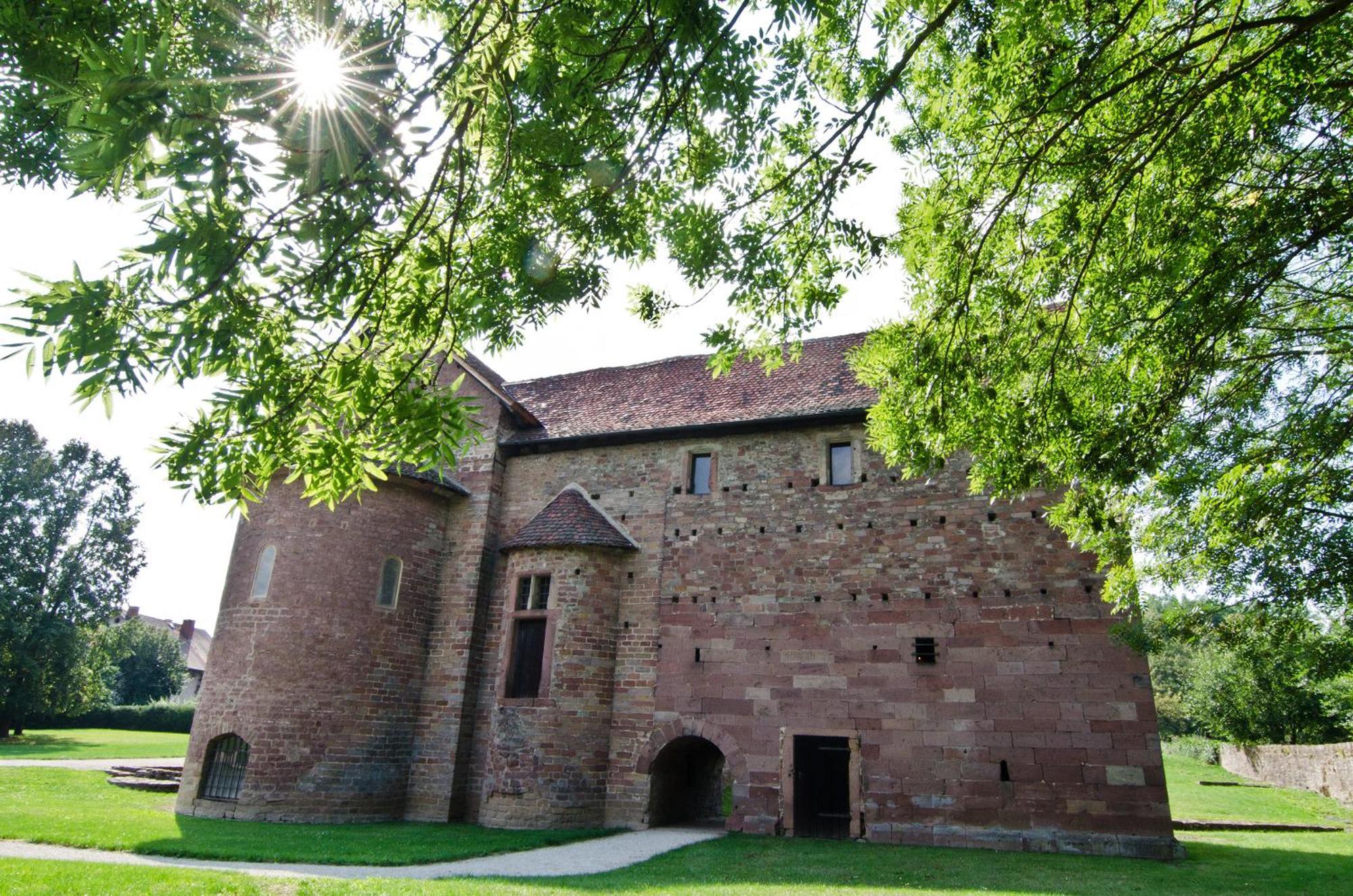 Apartment Am Historischen Rathaus 미헬슈타트 외부 사진
