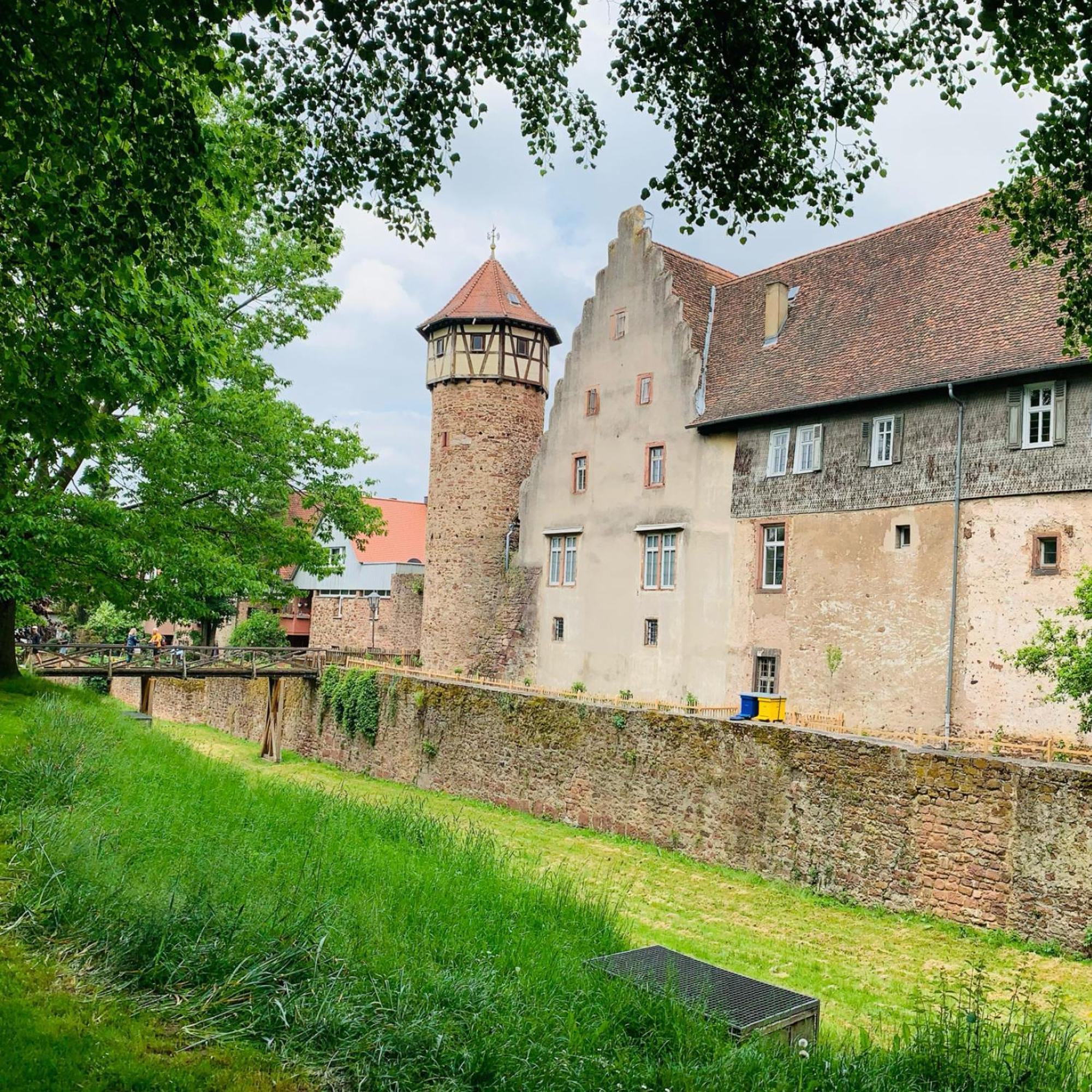 Apartment Am Historischen Rathaus 미헬슈타트 외부 사진