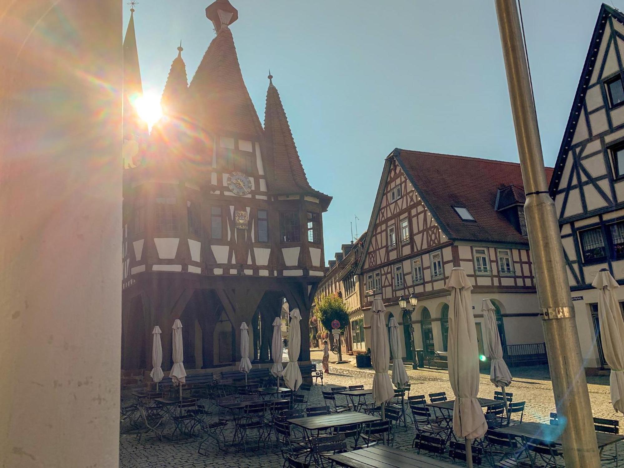 Apartment Am Historischen Rathaus 미헬슈타트 외부 사진